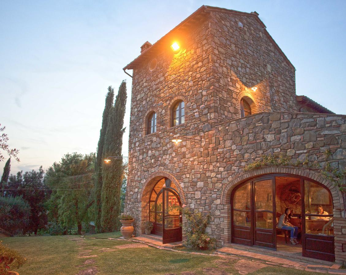 チニジャーノ Residenza Storica Casale Pozzuoloヴィラ エクステリア 写真