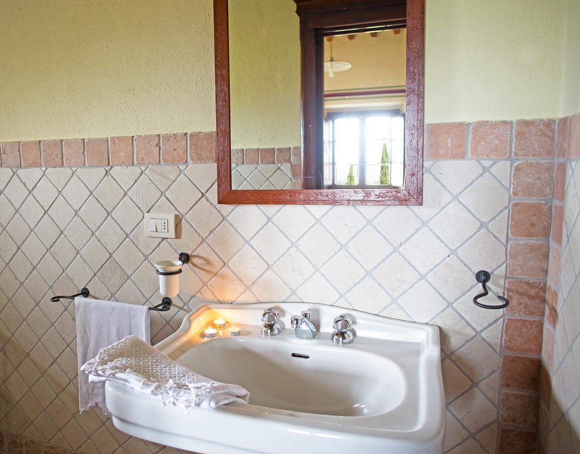 チニジャーノ Residenza Storica Casale Pozzuoloヴィラ エクステリア 写真