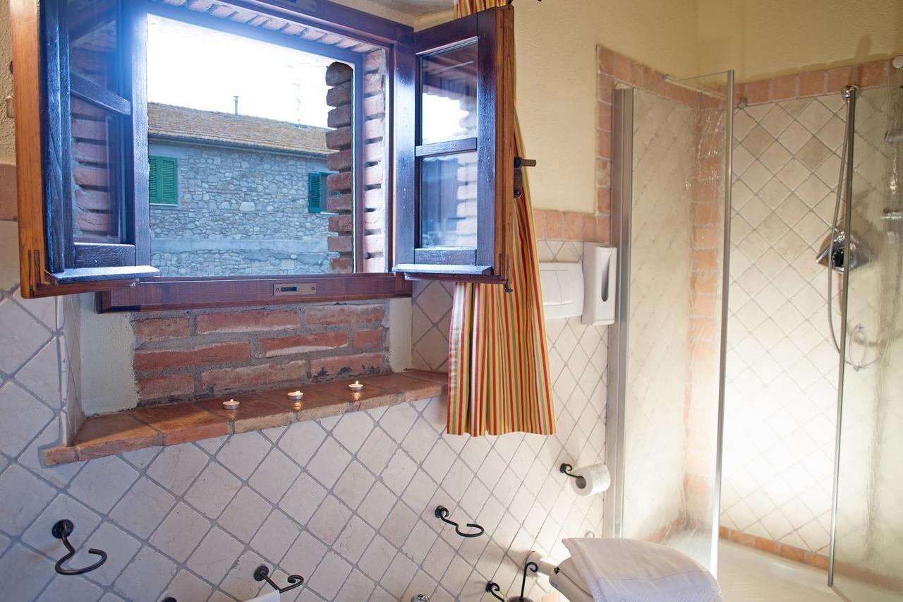 チニジャーノ Residenza Storica Casale Pozzuoloヴィラ エクステリア 写真